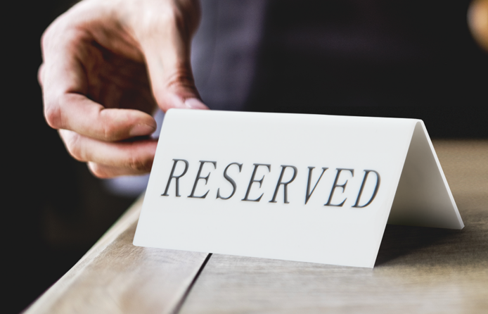 Securit® 5 stk bordskilte "RESERVED" i hård hvid akryl - Image 4