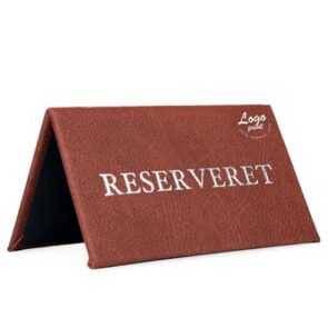 Reserveret bordskilt 120x67 mm, med dit logo, PU læder brun