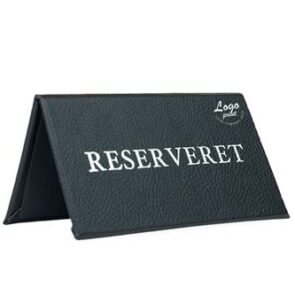 Reserveret bordskilt 120x67 mm, med dit logo, PU læder sort
